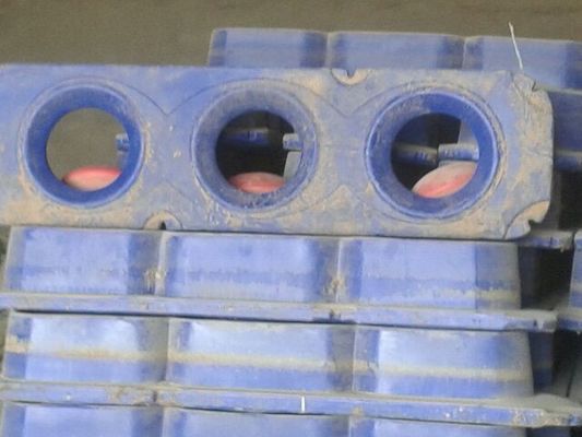 Las materias primas que moldean rotatorias del canal del agua moldean