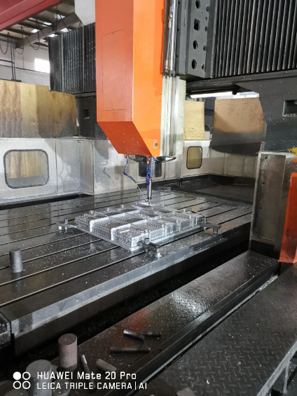 Molde de lanzamiento de aluminio para el proceso que moldea rotatorio